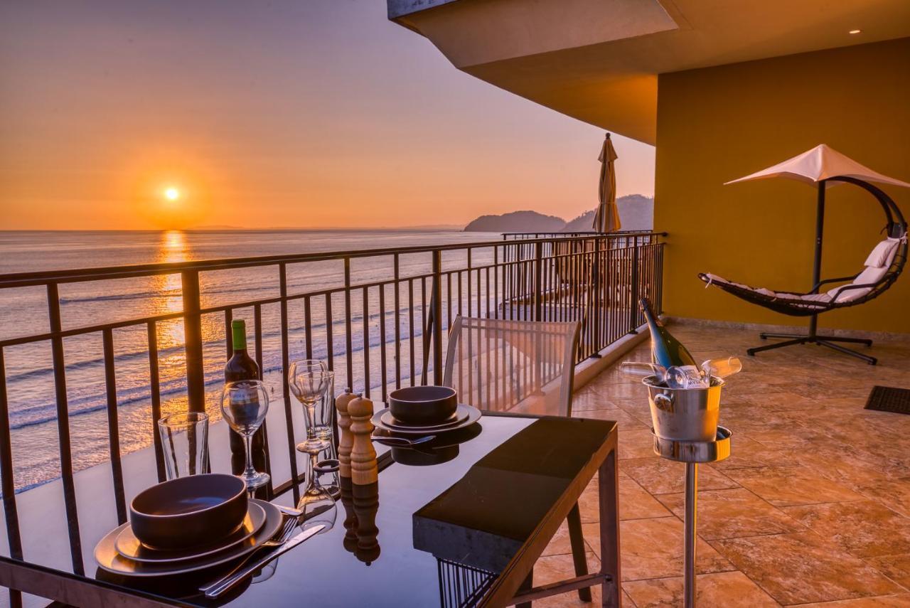 Secretjaco - Luxury Beach Front Penthouse With Pool & Jacuzzi Екстериор снимка